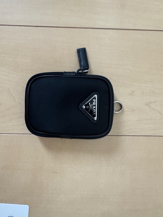 PRADA ブリック Re-Nylon xサフィアーノレザー バッグ（ブランドバッグ）の商品画像 - 査定依頼日：2025年6月9日 - 最高査定価格：160,000円