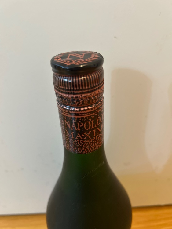 ナポレオン（お酒）の商品画像 - 査定依頼日：2025年11月13日 - 最高査定価格：50円