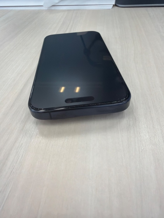 iPhone 15 Pro 256GB SIMフリー（スマホ）の商品画像 - 査定依頼日：2026年5月18日 - 最高査定価格：90,000円