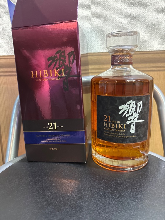 ウイスキー サントリー響 （お酒）の商品画像 - 査定依頼日：2025年7月23日 - 最高査定価格：60,000円