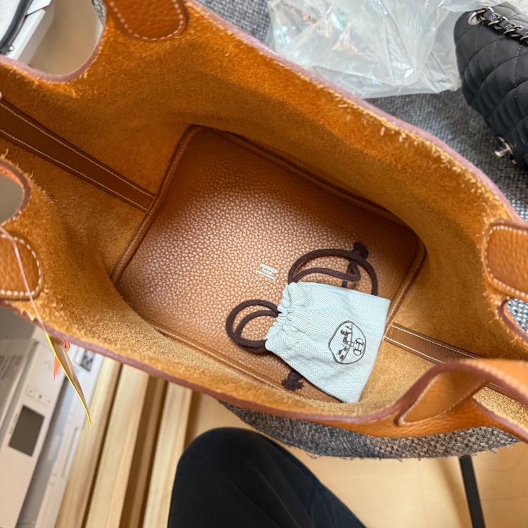 ピコタンロックmm（ブランドバッグ）の商品画像 - 査定依頼日：2025年11月7日 - 最高査定価格：300,000円