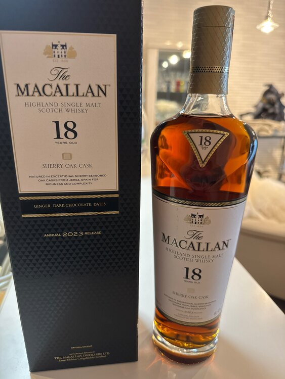 ウイスキー マッカラン （お酒）の商品画像 - 査定依頼日：2025年4月22日 - 最高査定価格：38,000円