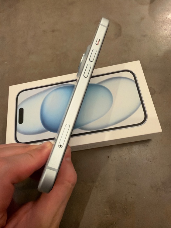 iPhone15（スマホ）の商品画像 - 査定依頼日：2026年9月21日 - 最高査定価格：76,000円