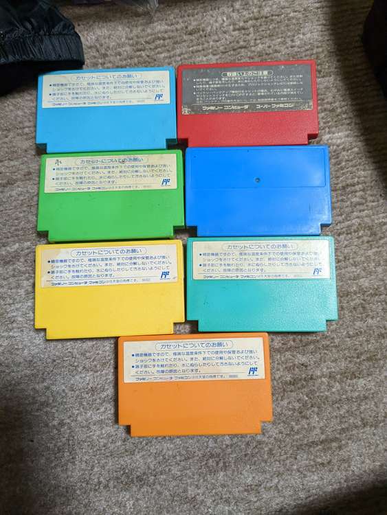 ロックマン1 .2 .3.4.5.6 ザッツパラダイス（ゲーム機本体・ゲームソフト）の商品画像 - 査定依頼日：2023年1月29日 - 最高査定価格：5,700円