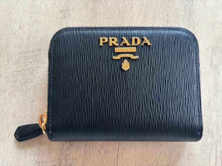 プラダ  （ブランドバッグ）の商品画像 - 査定依頼日：2026年1月22日 - 最高査定価格：100,000円