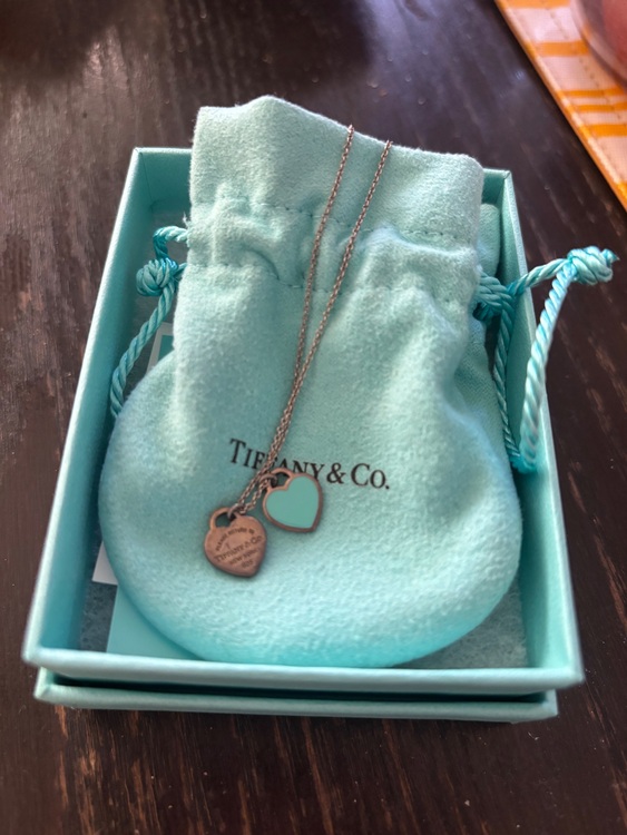 ティファニー ブルーダブルハートタグペンダント（金・貴金属）の商品画像 - 査定依頼日：2025年11月15日 - 最高査定価格：20,000円