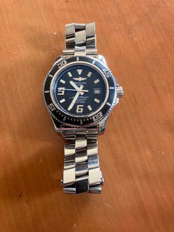 ブライトリング スーパーオーシャン （高級時計）の商品画像 - 査定依頼日：2026年2月11日 - 最高査定価格：250,000円
