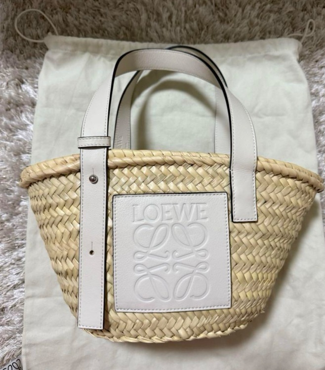 ロエベ　バスケットバッグスモール（ブランドバッグ）の商品画像 - 査定依頼日：2025年8月26日 - 最高査定価格：35,000円