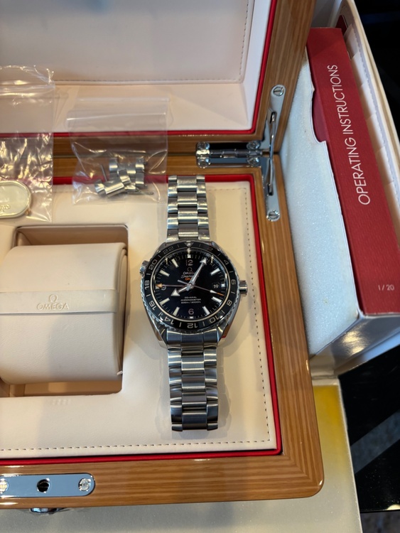 オメガ シーマスター 232.30.44.22.01.001（高級時計）の商品画像 - 査定依頼日：2025年12月19日 - 最高査定価格：585,000円
