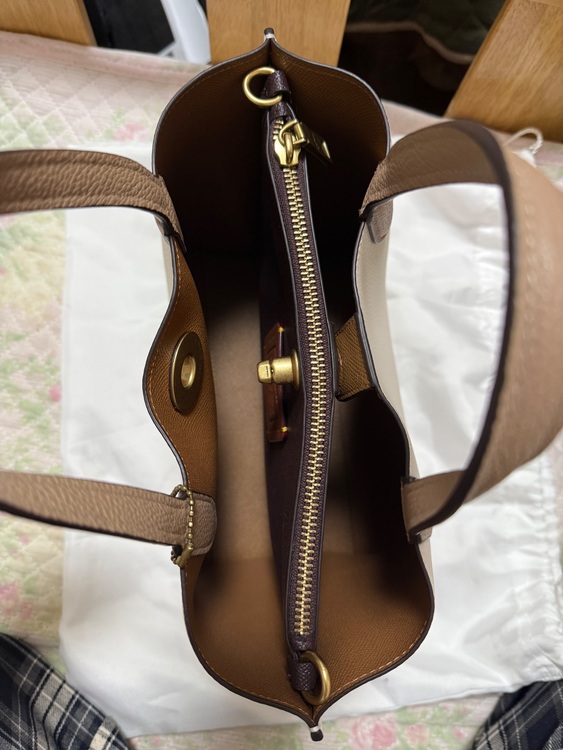 その他 コーチ （ブランドバッグ）の商品画像 - 査定依頼日：2025年7月28日 - 最高査定価格：10,000円