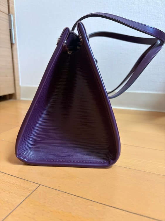 ルイヴィトン エピ（ブランドバッグ）の商品画像 - 査定依頼日：2026年9月1日 - 最高査定価格：55,000円