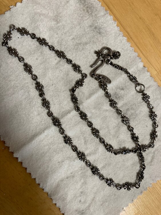 ジャスティンデイビス ネックレス（金・貴金属）の商品画像 - 査定依頼日：2024年4月9日 - 最高査定価格：5,000円