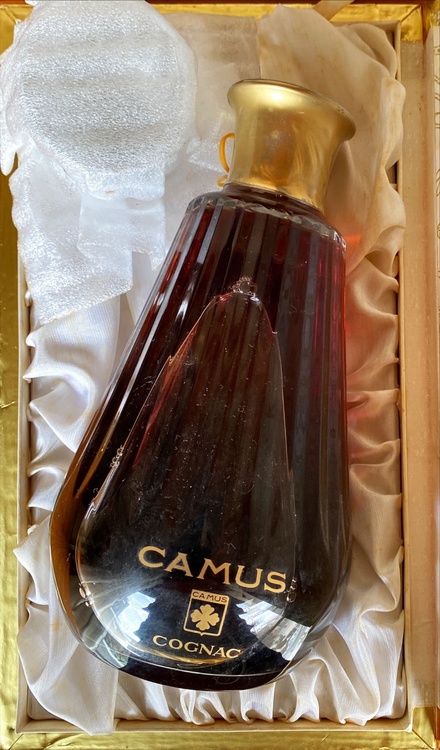 カミュー（お酒）の商品画像 - 査定依頼日：2026年3月6日 - 最高査定価格：15,000円