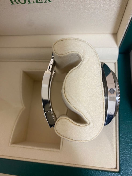 ロレックス シードゥエラー 12660（高級時計）の商品画像 - 査定依頼日：2025年12月8日 - 最高査定価格：1,900,000円