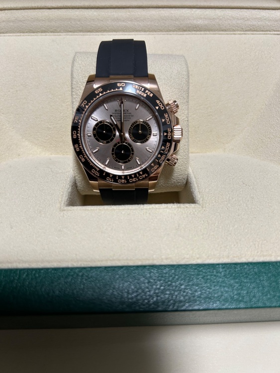 ロレックス デイトナ 126515Lo（高級時計）の商品画像 - 査定依頼日：2025年6月21日 - 最高査定価格：6,450,000円