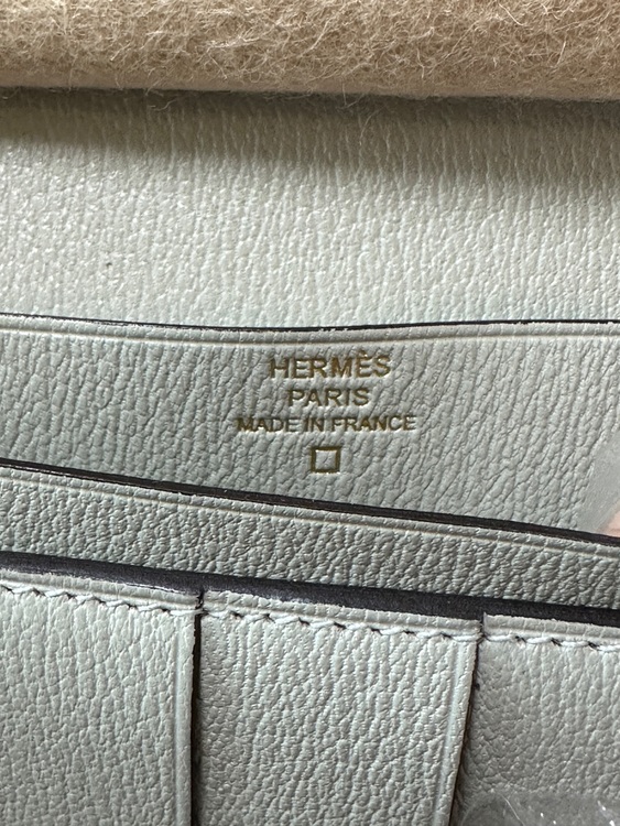 エルメス財布（ブランド財布・小物）の商品画像 - 査定依頼日：2025年11月3日 - 最高査定価格：100,000円