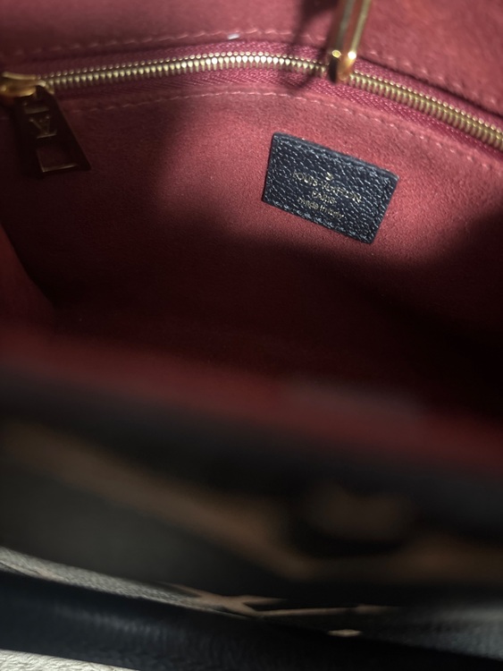 オンザゴー（ブランドバッグ）の商品画像 - 査定依頼日：2025年10月17日 - 最高査定価格：310,000円