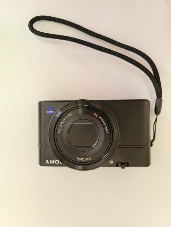 RX100（カメラ）の商品画像 - 査定依頼日：2026年1月12日 - 最高査定価格：75,000円