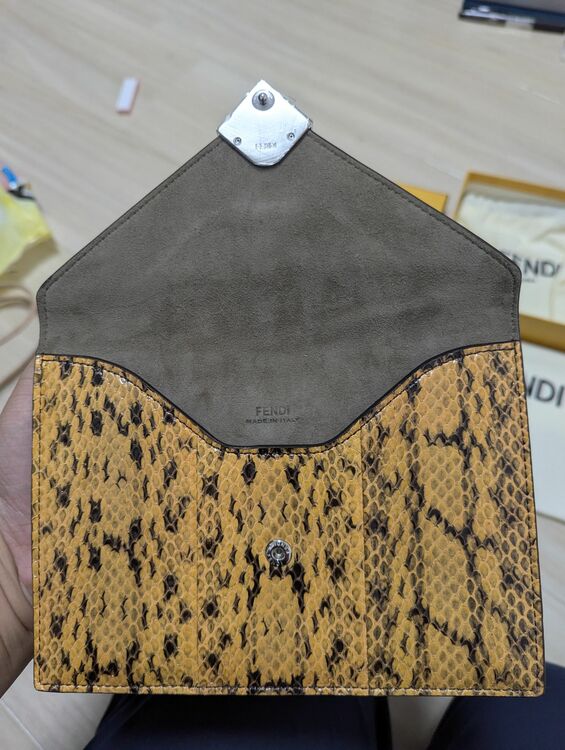 クラッチバッグ（ブランドバッグ）の商品画像 - 査定依頼日：2025年9月13日 - 最高査定価格：30,000円