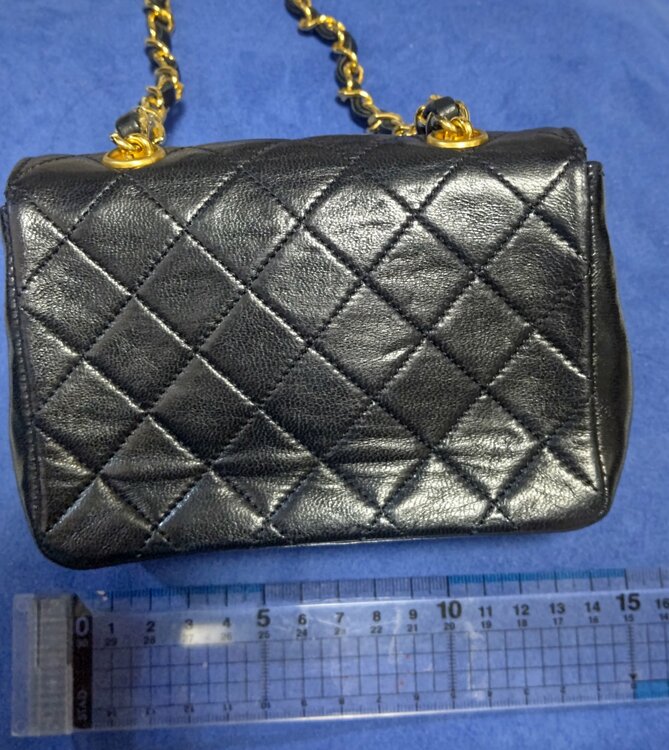 マトラッセ　(購入時ベビーシャネル呼ばれ方をしていた)（ブランドバッグ）の商品画像 - 査定依頼日：2026年9月6日 - 最高査定価格：110,000円