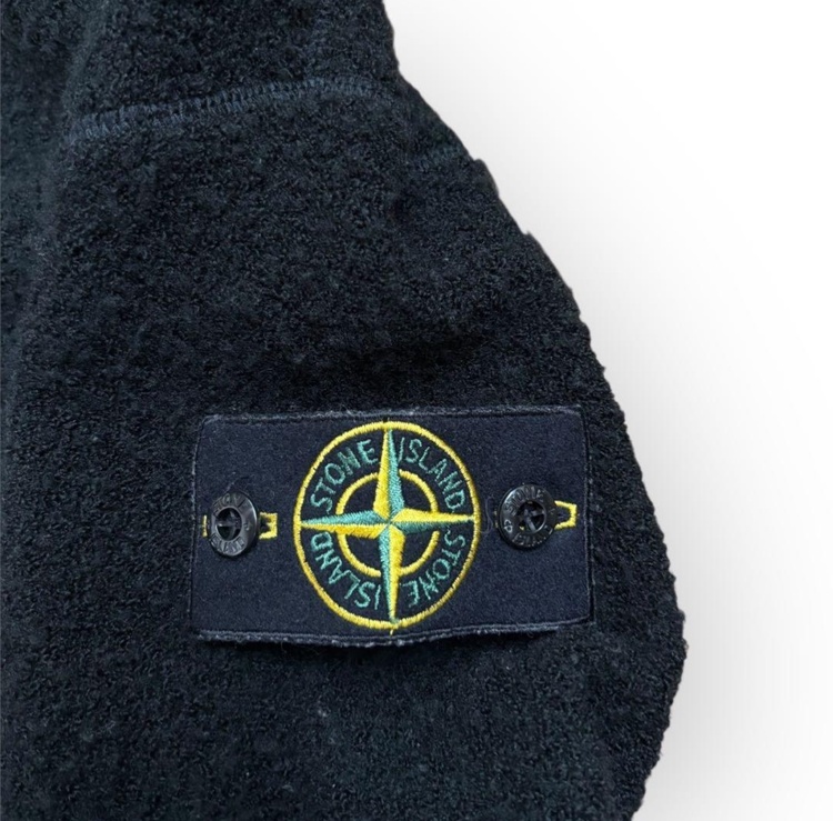 Supreme / Stone Island Boucle Cardigan （古着・ファッション）の商品画像 - 査定依頼日：2026年2月6日 - 最高査定価格：30,000円