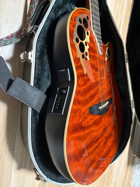 OVATION 1999 COLLECTORS EDITION（ピアノ・楽器・PA機材）の商品画像 - 査定依頼日：2026年9月6日 - 最高査定価格：100,000円
