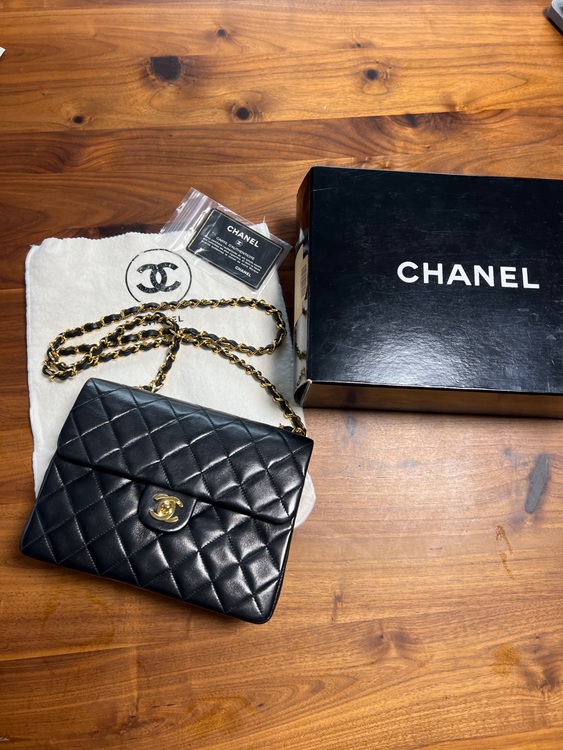 シャネルミニマトラッセ ラムスキン（ブランドバッグ）の商品画像 - 査定依頼日：2025年6月26日 - 最高査定価格：450,000円