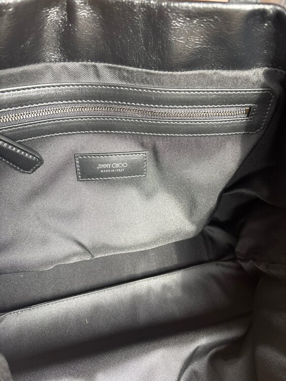 ジミーチュウ  （ブランドバッグ）の商品画像 - 査定依頼日：2025年1月27日 - 最高査定価格：15,000円