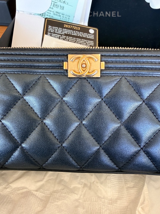 チェーンウォレット/A84069/ボーイシャネル/マトラッセ/ラムスキン/マット（ブランドバッグ）の商品画像 - 査定依頼日：2026年2月20日 - 最高査定価格：190,000円