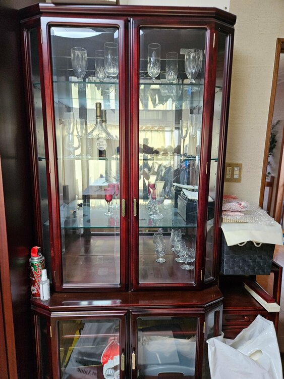よくわかりません。白いのは桐タンスです。（家具・寝具）の商品画像 - 査定依頼日：2026年7月16日 - 最高査定価格：3,000円