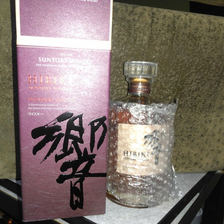 ウイスキー サントリー響 （お酒）の商品画像 - 査定依頼日：2026年4月12日 - 最高査定価格：100,000円
