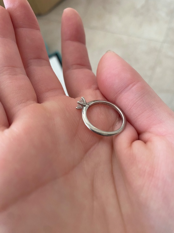 ティファニーダイヤモンドジュエリー（宝石）の商品画像 - 査定依頼日：2026年3月27日 - 最高査定価格：800,000円