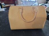 Louis Vuitton Speedy 25 / 30 – Epi Leather（ブランドバッグ）の商品画像 - 査定依頼日：2026年9月23日 - 最高査定価格：70,000円