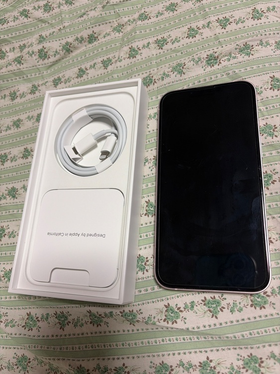 iPhone 13 128GB au（スマホ）の商品画像 - 査定依頼日：2026年3月22日 - 最高査定価格：36,000円