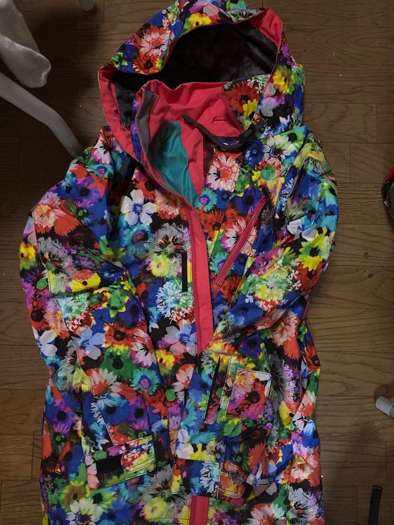 ESTIVO（アウトドア用品）の商品画像 - 査定依頼日：2023年2月13日