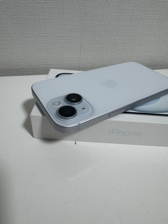 iPhone 15 128GB Softbank（スマホ）の商品画像 - 査定依頼日：2025年12月4日 - 最高査定価格：62,000円