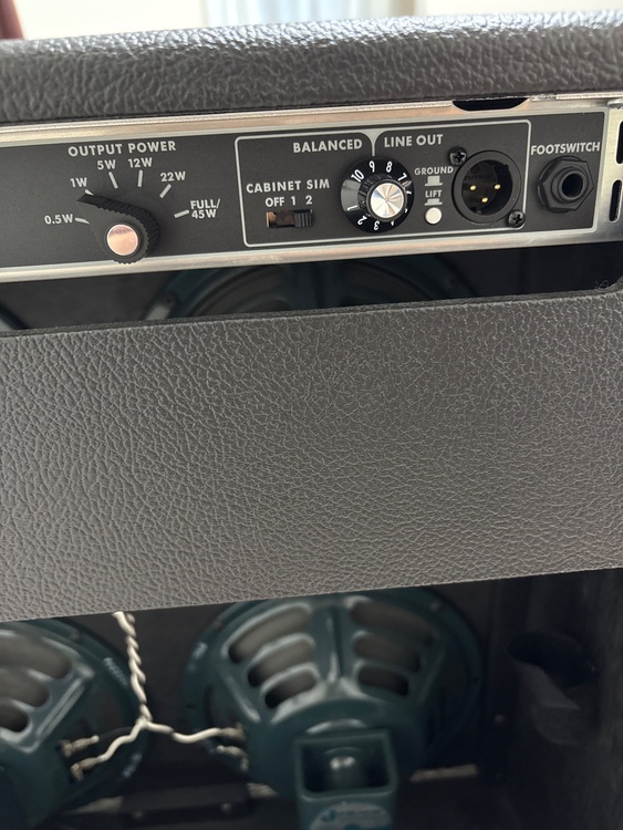 Super Reverb Tone Master（ピアノ・楽器・PA機材）の商品画像 - 査定依頼日：2026年8月7日 - 最高査定価格：65,000円