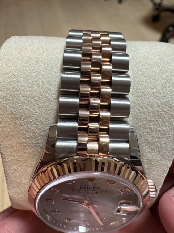 ロレックスデイトジャスト31mm（高級時計）の商品画像 - 査定依頼日：2025年6月21日 - 最高査定価格：2,750,000円