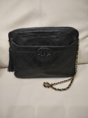 フリンジ　チェーン　ショルダー（ブランドバッグ）の商品画像 - 査定依頼日：2026年3月29日 - 最高査定価格：150,000円