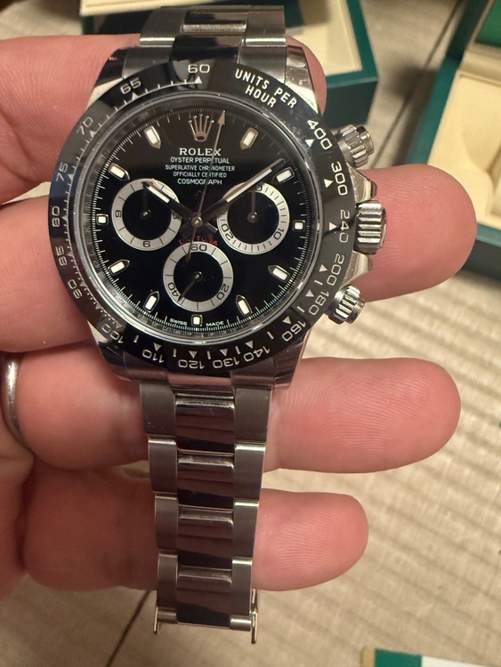 ロレックス デイトナ 116500LN（高級時計）の商品画像 - 査定依頼日：2026年2月11日 - 最高査定価格：4,200,000円