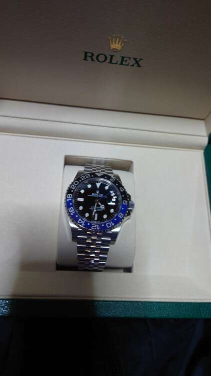 ロレックス GMTマスター 126710bl（高級時計）の商品画像 - 査定依頼日：2025年2月25日 - 最高査定価格：2,550,000円