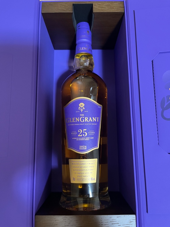 グレングラント25年（お酒）の商品画像 - 査定依頼日：2026年3月26日 - 最高査定価格：45,000円