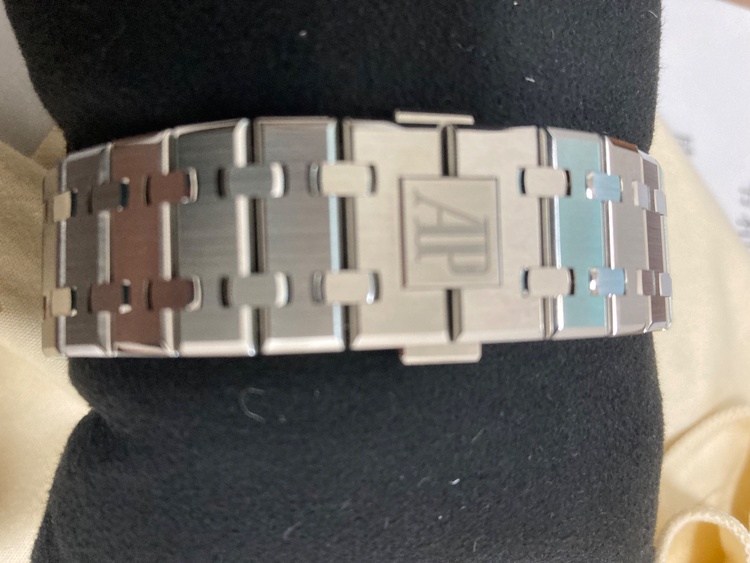 オーデマピゲ ロイヤルオーク 15510st.oo.1320st.0（高級時計）の商品画像 - 査定依頼日：2026年3月23日 - 最高査定価格：6,550,000円