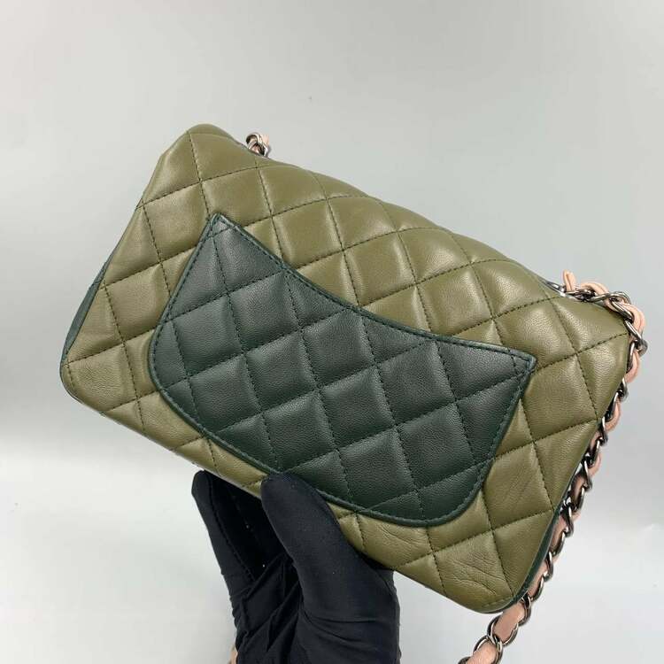 Chanel mini（ブランドバッグ）の商品画像 - 査定依頼日：2026年5月28日 - 最高査定価格：300,000円