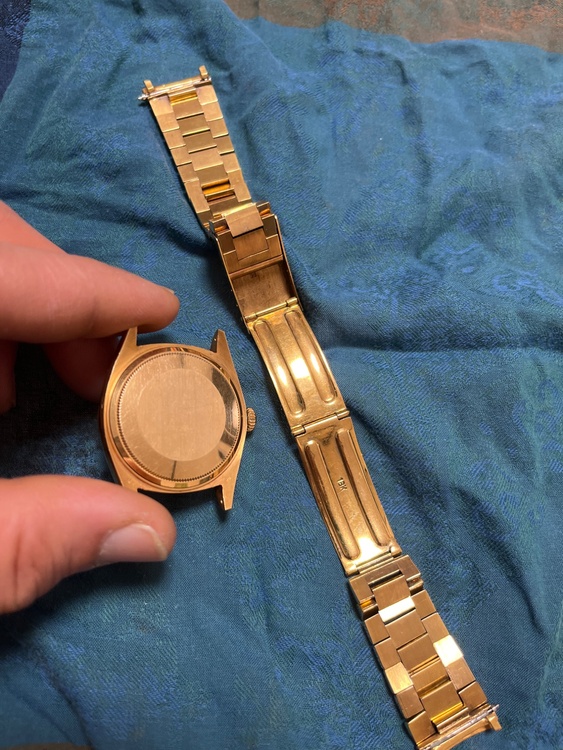 ロレックス デイデイト 180（高級時計）の商品画像 - 査定依頼日：2026年2月23日 - 最高査定価格：2,920,000円