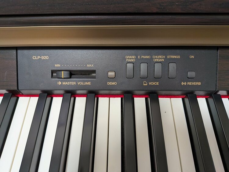 Clavinova（ピアノ・楽器・PA機材）の商品画像 - 査定依頼日：2026年8月10日 - 最高査定価格：10,000円