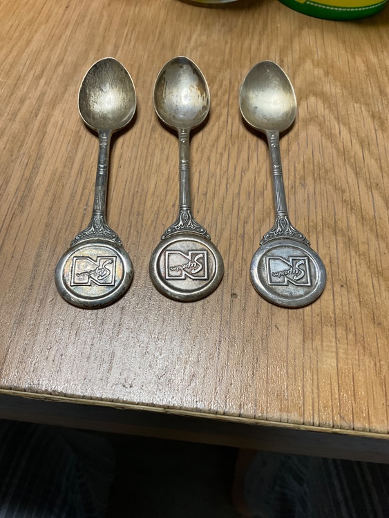 銀のスプーン（金・貴金属）の商品画像 - 査定依頼日：2025年11月14日 - 最高査定価格：1,000円