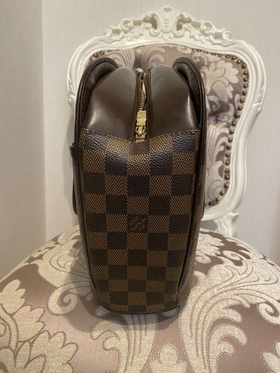 LOUIS VUITTON サリア・オリゾンタル ハンドバッグ ダミエ・エベヌ （ブランドバッグ）の商品画像 - 査定依頼日：2022年6月7日 - 最高査定価格：70,000円