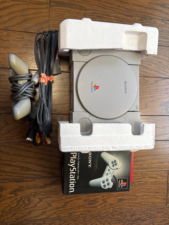 プレイステーション（ゲーム機本体・ゲームソフト）の商品画像 - 査定依頼日：2025年10月6日 - 最高査定価格：5,500円