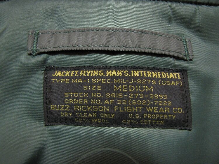 フライトジャケット　MA-1（古着・ファッション）の商品画像 - 査定依頼日：2026年4月18日 - 最高査定価格：10,000円